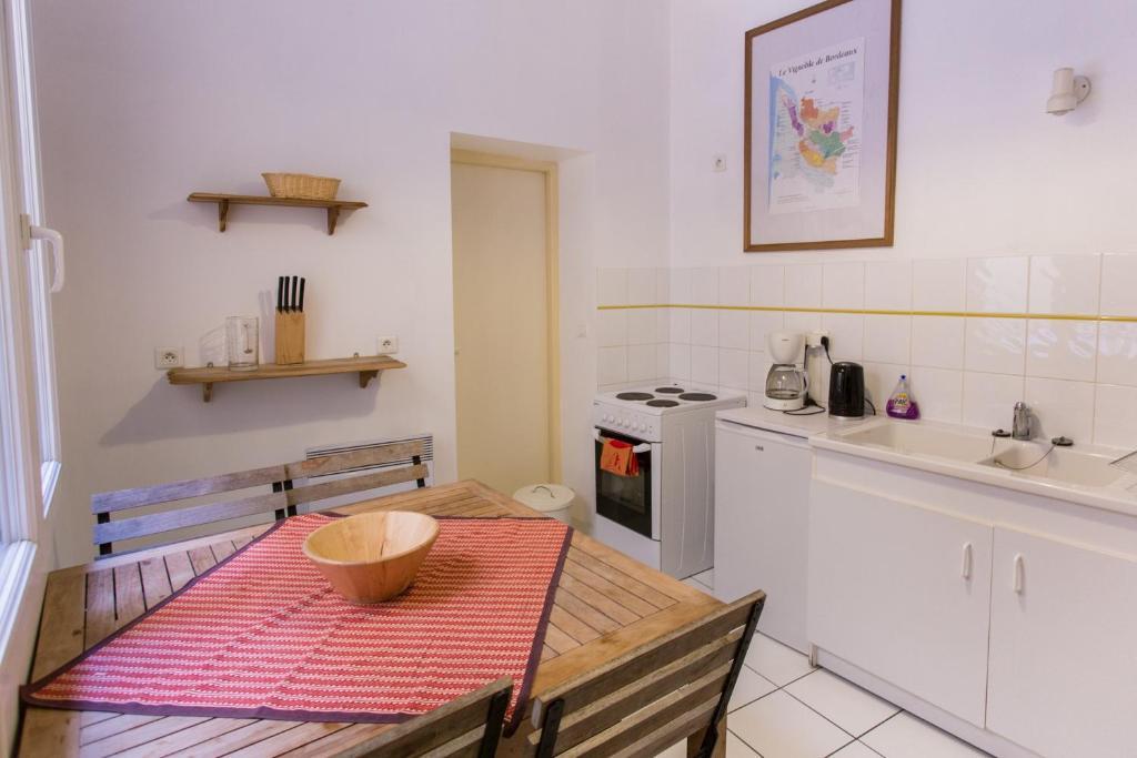 Maison D'Hotes Chambre En Ville Bordeaux Room photo