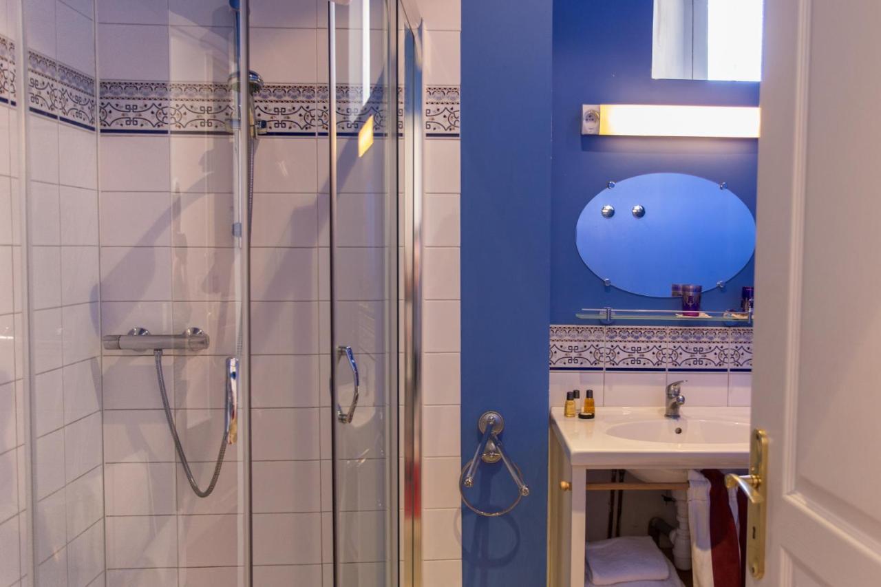 Maison D'Hotes Chambre En Ville Bordeaux Room photo